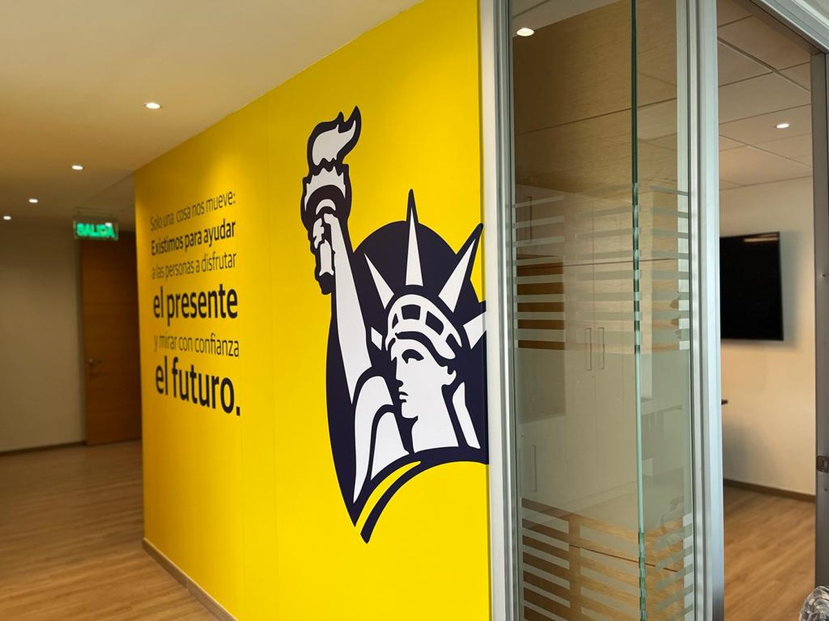 Mural corporativo interior